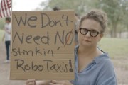 岳阳特斯拉在得州奥斯汀遭遇抗议活动：反对马斯克Robotaxi计划